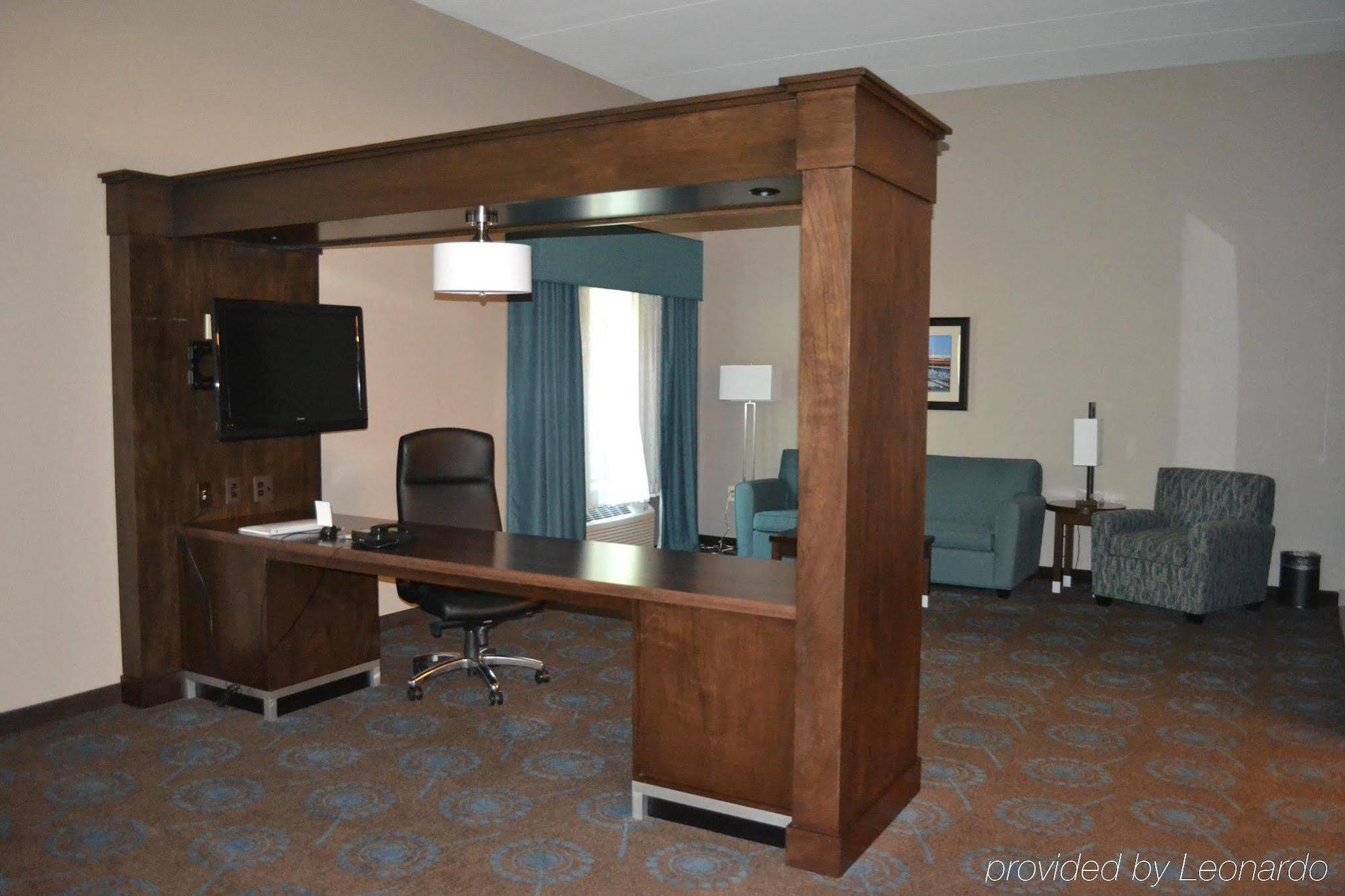 Hampton & Aberdeen/apg South Hotel 3*