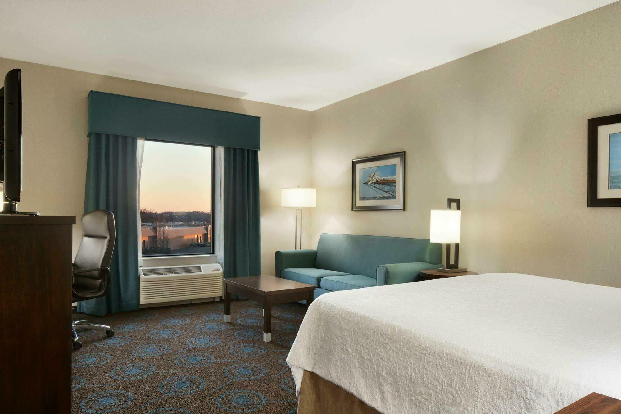 Hampton & Aberdeen/apg South Hotel